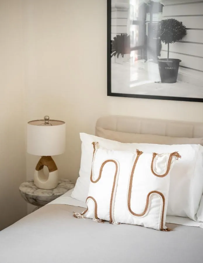 Cozy And Modern One-Bedroom Apartment ニューヨーク